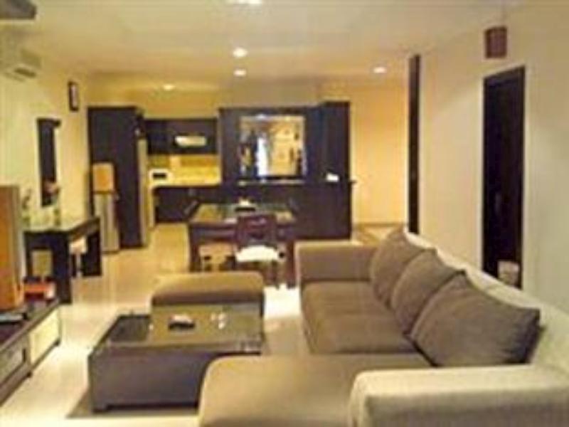 Hotel Coklat Макасар Екстериор снимка