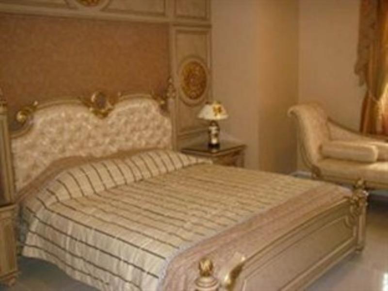 Hotel Coklat Макасар Екстериор снимка
